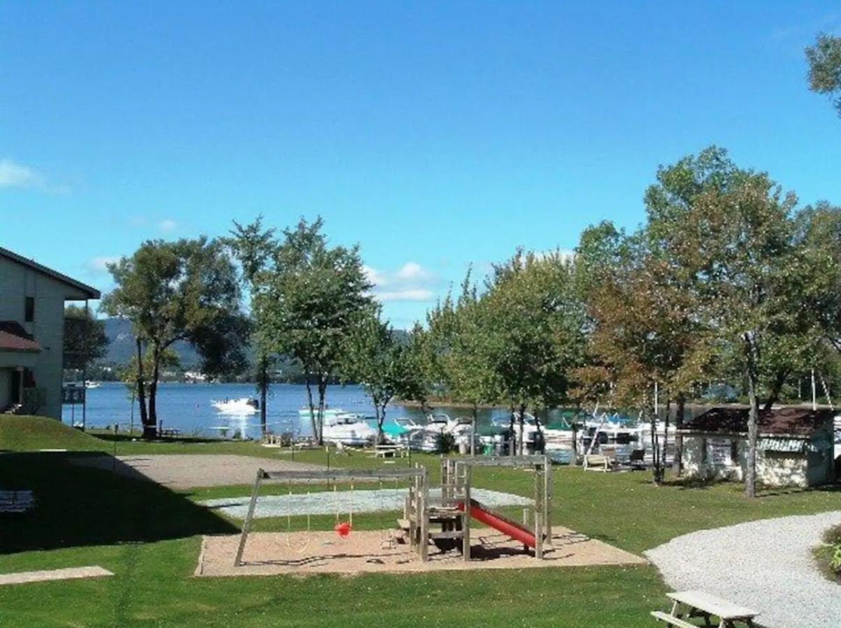 Magog Waterfront Condo Bagian luar foto