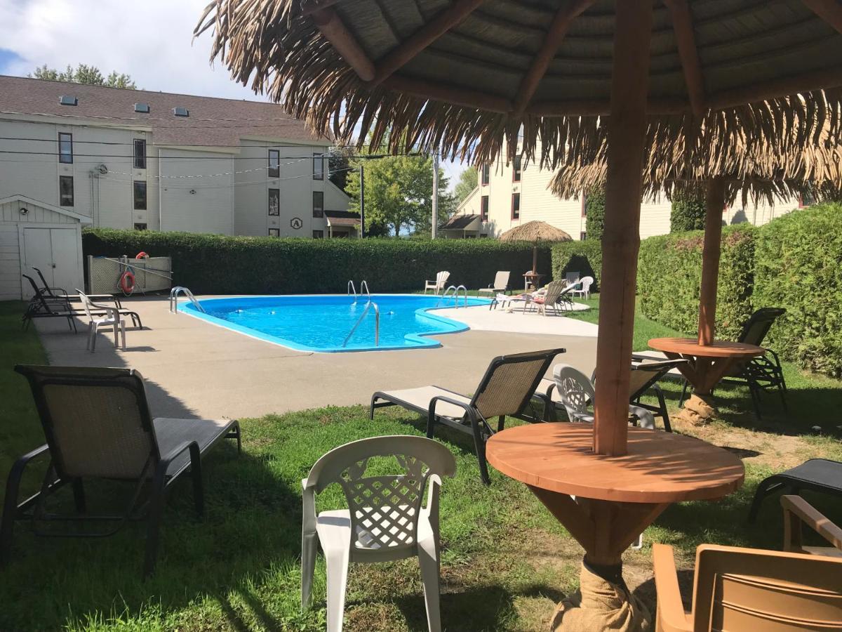 Magog Waterfront Condo Bagian luar foto