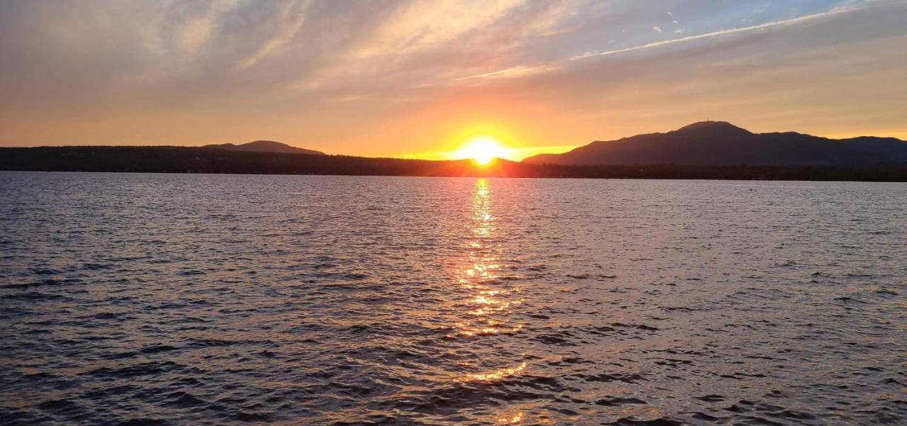 Magog Waterfront Condo Bagian luar foto