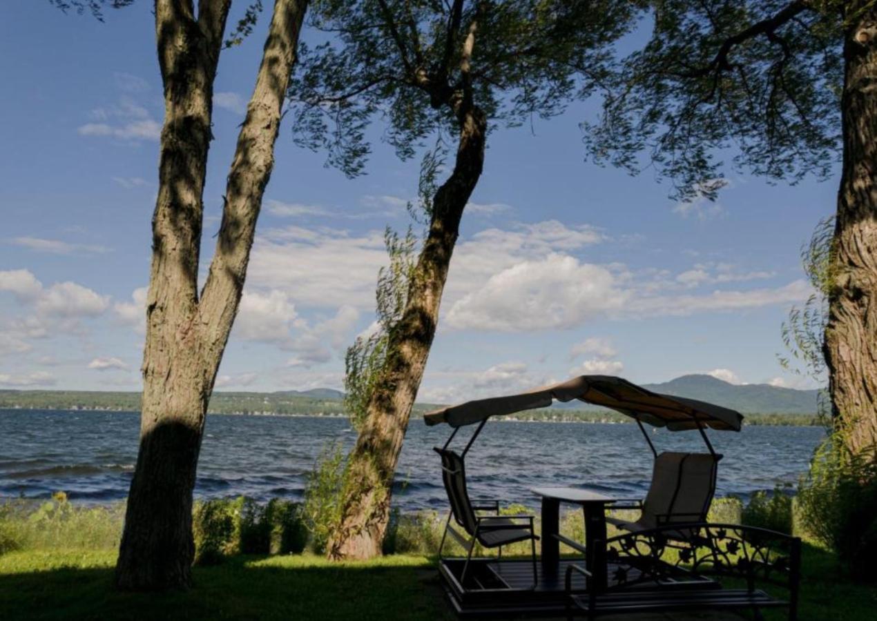 Magog Waterfront Condo Bagian luar foto