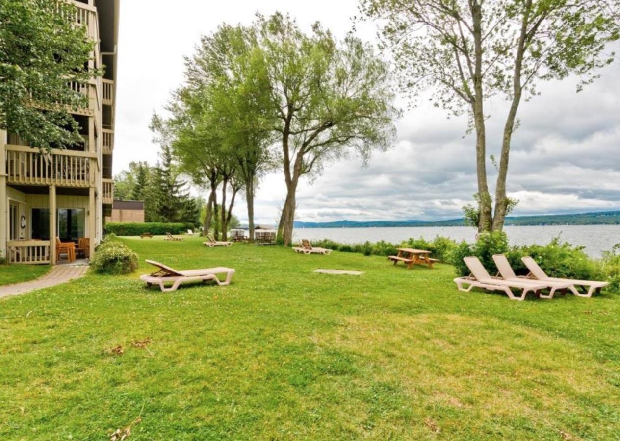 Magog Waterfront Condo Bagian luar foto