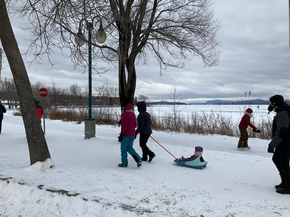 Magog Waterfront Condo Bagian luar foto